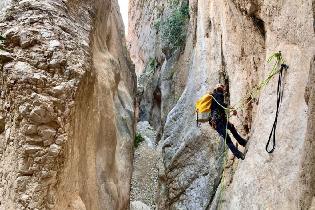 Barranquismo por el Barranco del Mascarat